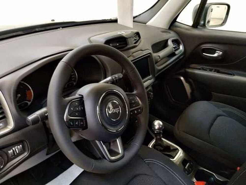 Jeep Renegade nuova a Cuneo (10)