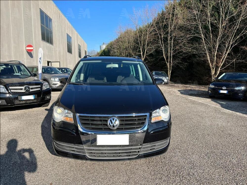 Volkswagen Touran TDI 105CV DSG Trendline  del 2007 usata a Villorba