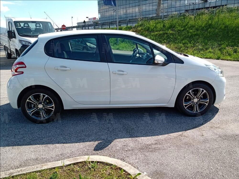 Peugeot 208 usata a Treviso (7)