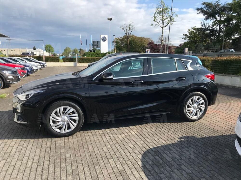 Infiniti Q30 usata a Treviso (6)