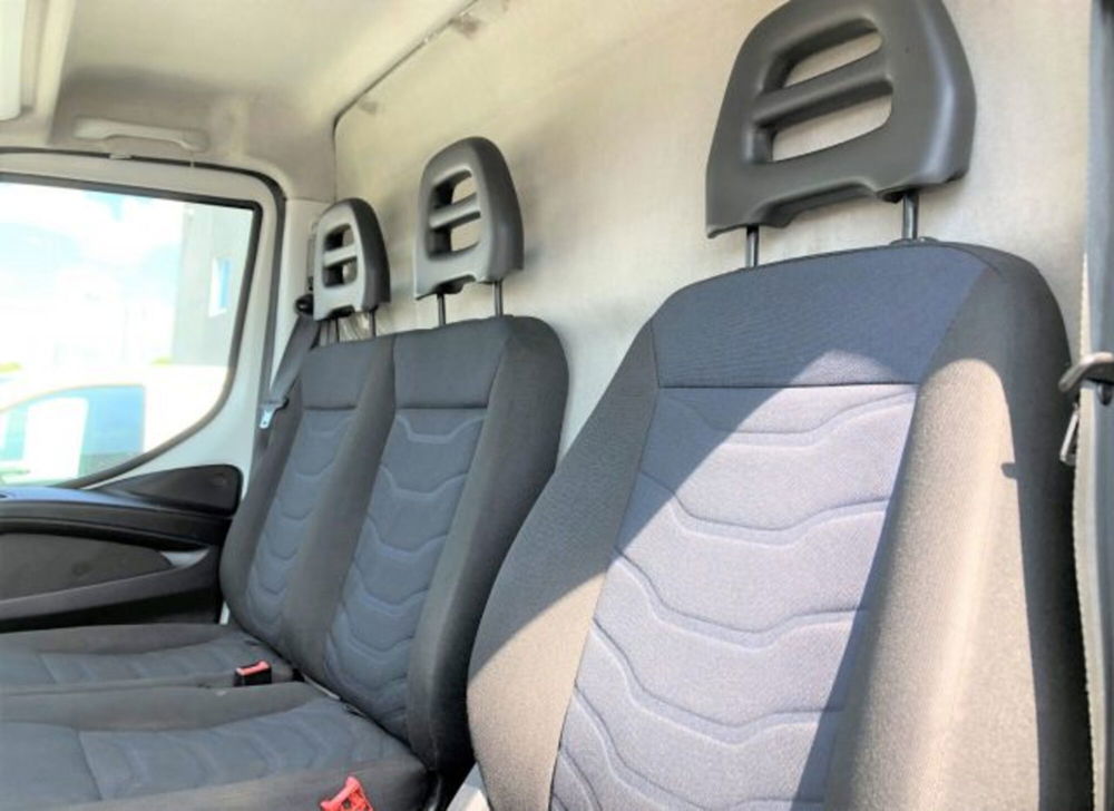 Iveco Daily Furgone usata a Bergamo (10)