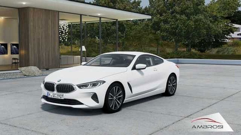 BMW Serie 8 Coupé 840i xDrive  nuova a Viterbo