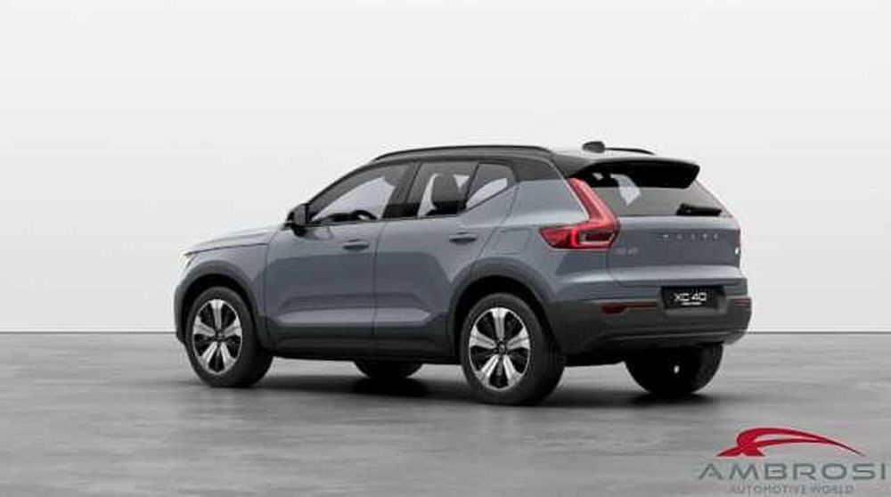 Volvo XC40 nuova a Viterbo (3)