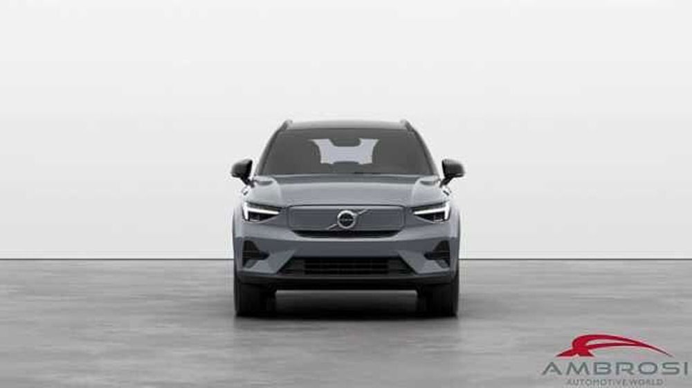 Volvo XC40 nuova a Viterbo (4)