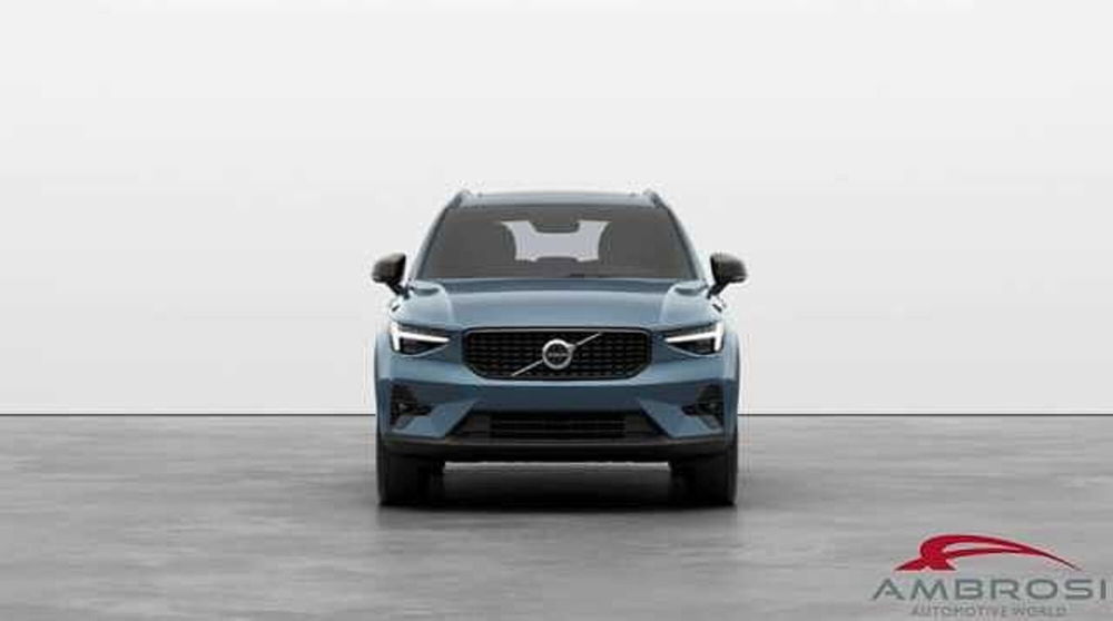 Volvo XC40 nuova a Viterbo (4)