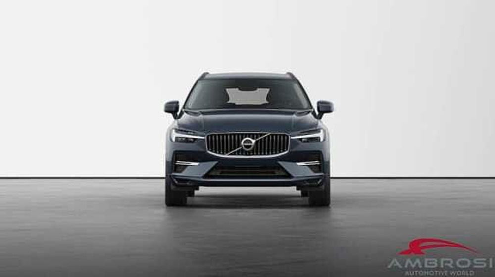 Volvo XC60 nuova a Viterbo (4)