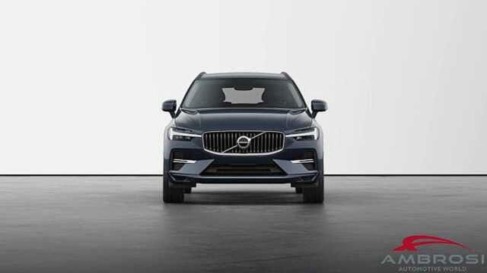 Volvo XC60 nuova a Viterbo (5)