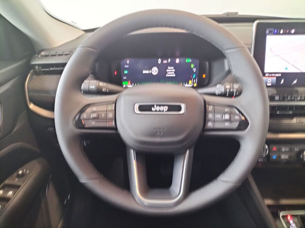 Jeep Compass nuova a Pordenone (12)