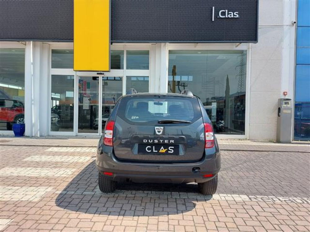 Dacia Duster usata a Livorno (7)