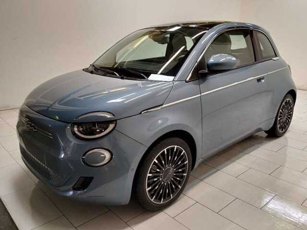 Fiat 500e nuova a Cuneo