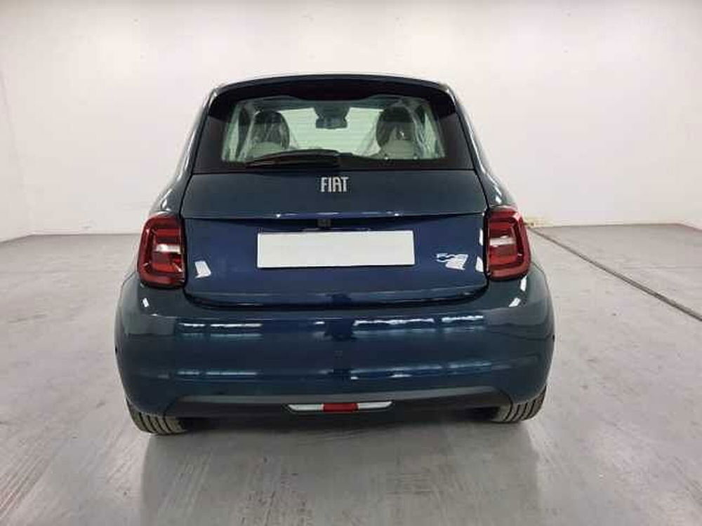 Fiat 500e nuova a Cuneo (4)