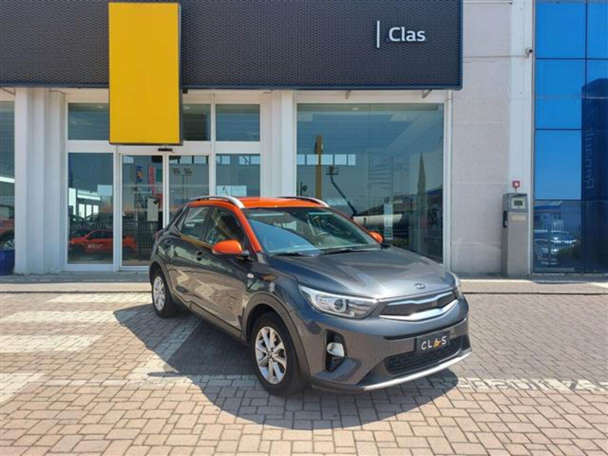 Kia Stonic 1.0 T-GDi 120 CV Style  del 2018 usata a Livorno