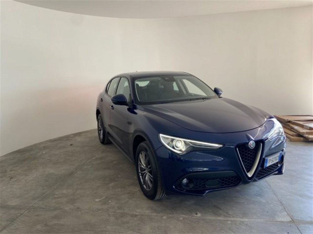 Alfa Romeo Stelvio Stelvio 2.2 Turbodiesel 180 CV AT8 Q4 Business del 2018 usata a Ancona (4)