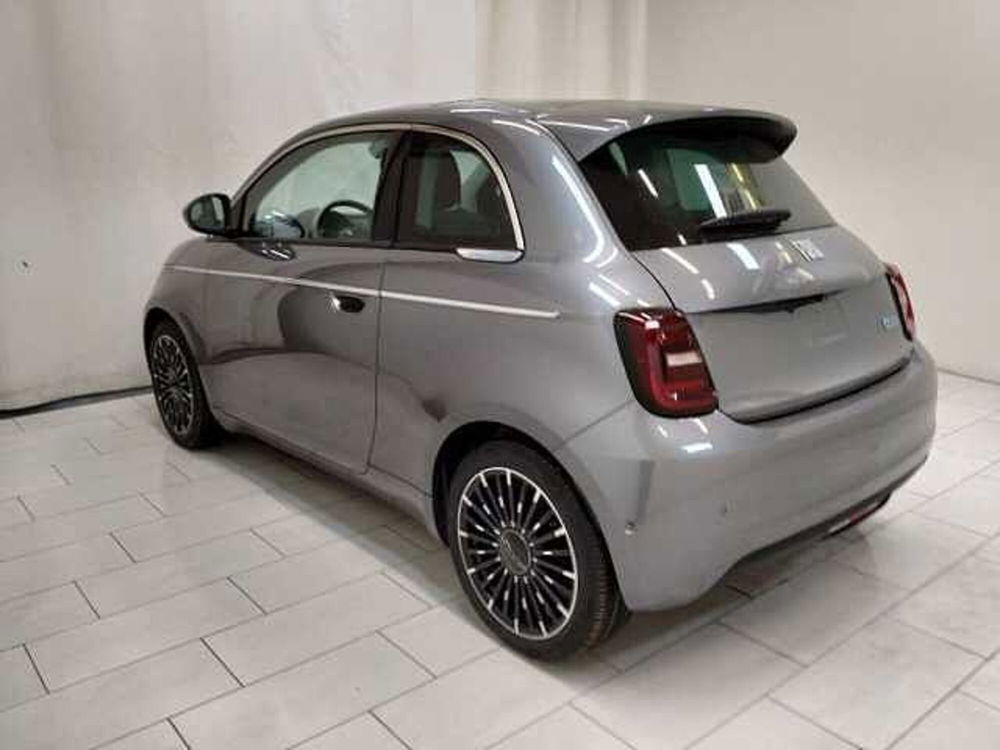 Fiat 500e nuova a Cuneo (4)