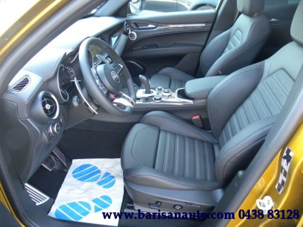 Alfa Romeo Stelvio nuova a Treviso (5)