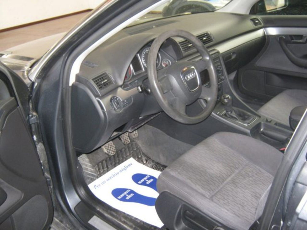 Audi A4 Avant 2.0 16V TDI del 2006 usata a Ascoli Piceno (5)