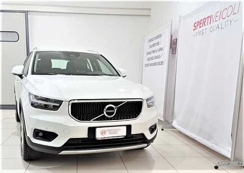 Volvo XC40 D4 AWD Geartronic Momentum my 17 del 2018 usata a Maglie