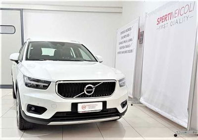 Volvo XC40 D4 AWD Geartronic Momentum  del 2018 usata a Maglie