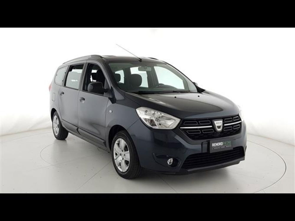 Dacia Lodgy usata a Milano (6)