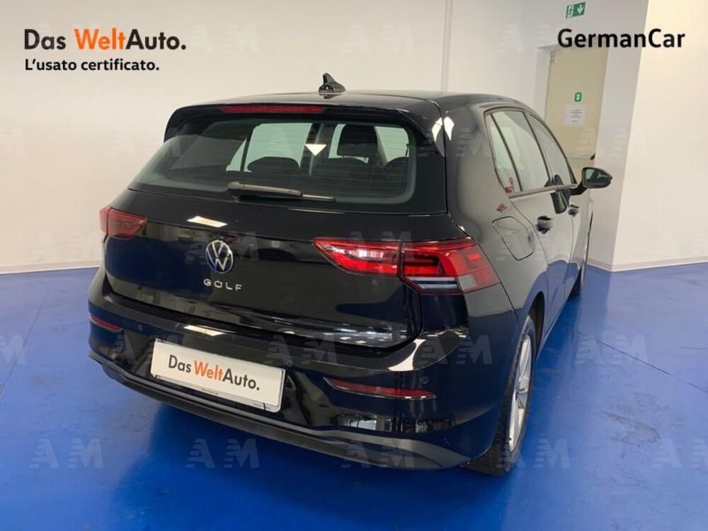 Volkswagen Golf 2.0 TDI SCR Life del 2021 usata a Sassari (4)