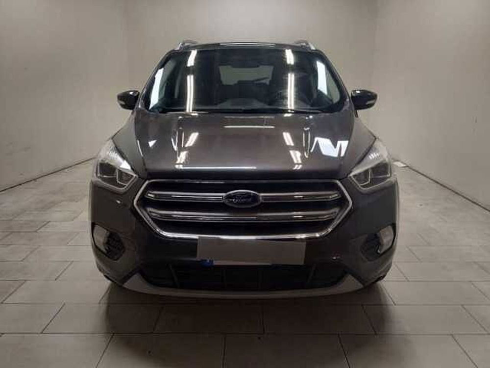 Ford Kuga 1.5 TDCI 120 CV S&S 2WD Titanium  del 2019 usata a Cuneo (2)