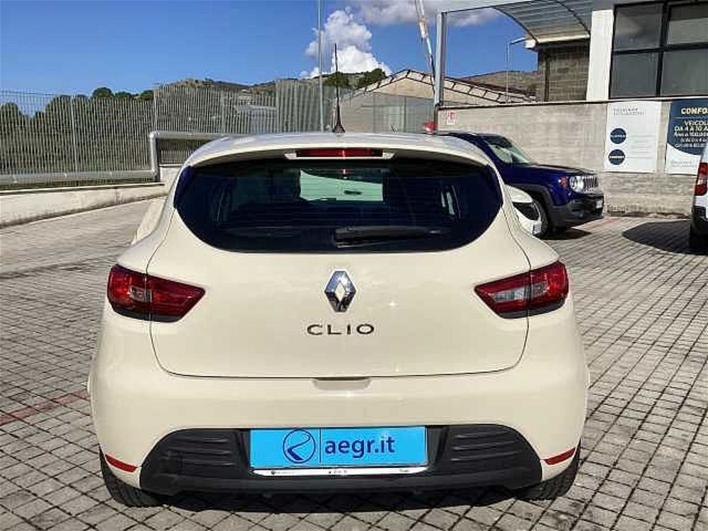 Renault Clio dCi 8V 75CV Start&Stop 5 porte Energy Life  del 2018 usata a Castel Madama (2)