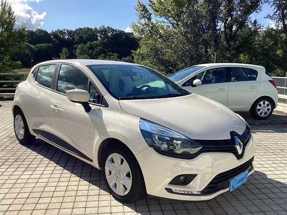 Renault Clio dCi 8V 75CV Start&Stop 5 porte Energy Life  del 2018 usata a Castel Madama (3)
