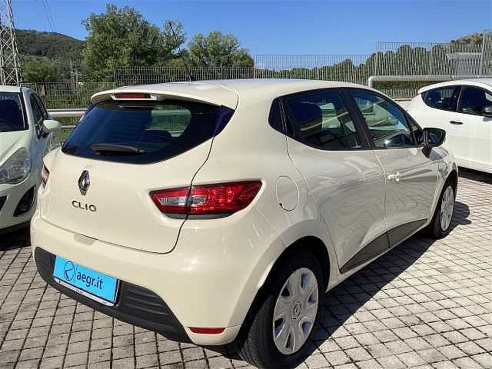 Renault Clio dCi 8V 75CV Start&Stop 5 porte Energy Life  del 2018 usata a Castel Madama (5)
