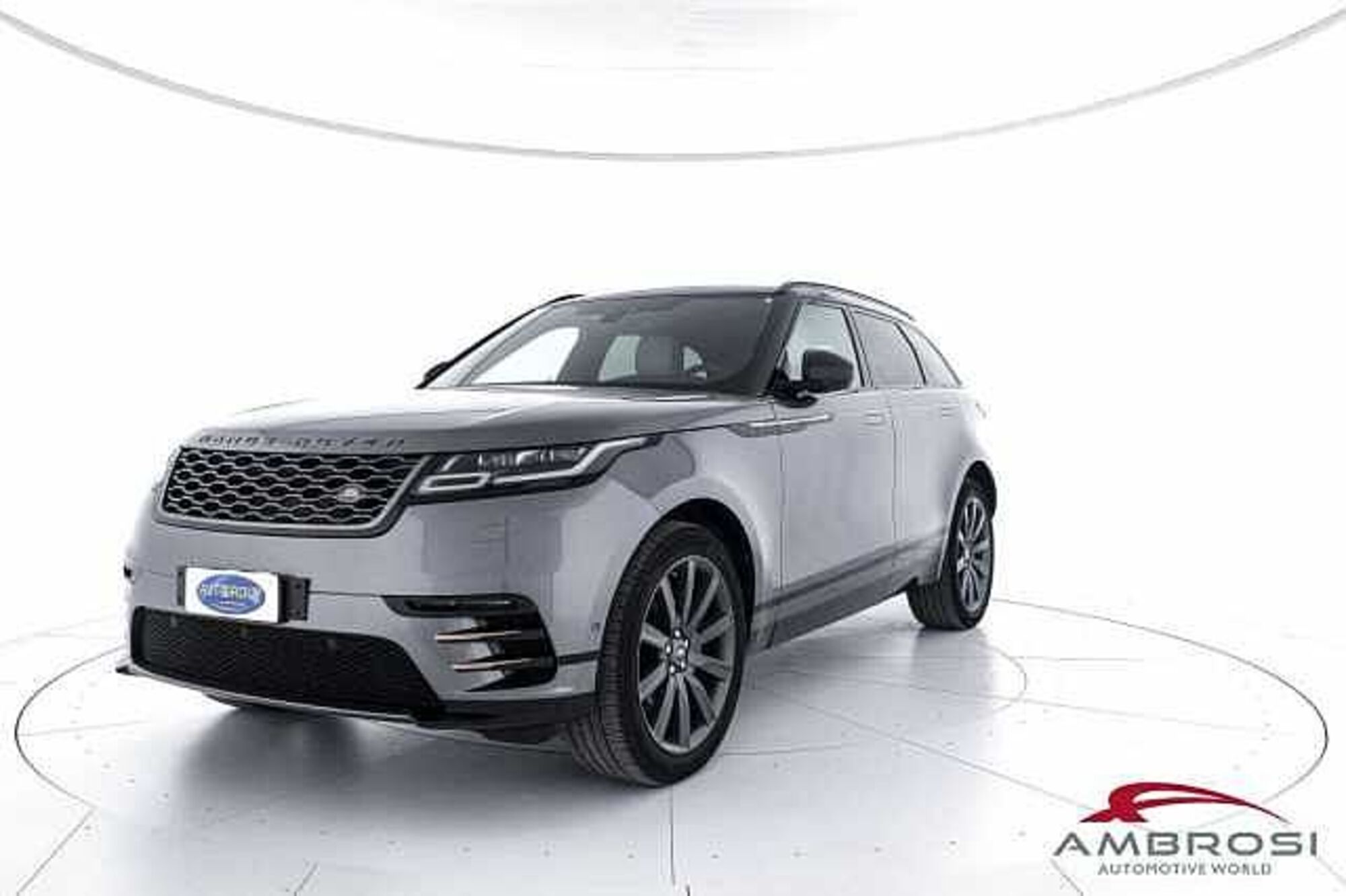 Land Rover Range Rover Velar 2.0D I4 240 CV R-Dynamic SE  del 2017 usata a Corciano