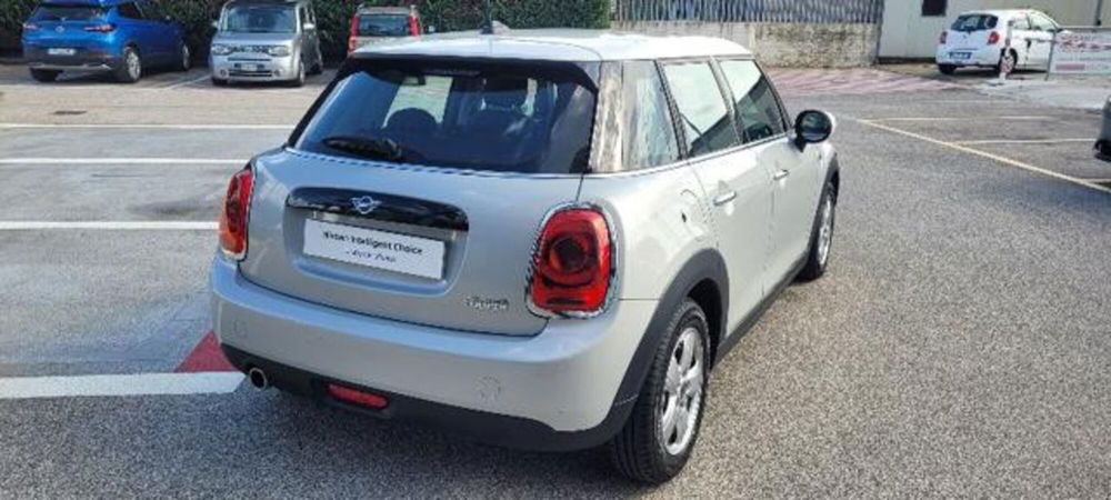 MINI Mini 1.5 Cooper 5 porte  del 2020 usata a Monte di Procida (4)