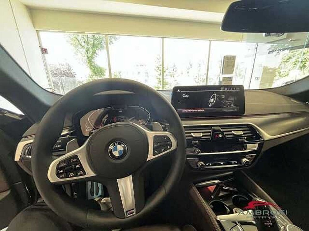 BMW Serie 5 Touring 520d 48V xDrive  Msport  nuova a Viterbo (5)