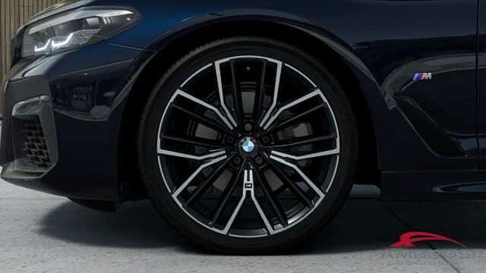 BMW Serie 5 Touring nuova a Viterbo (7)