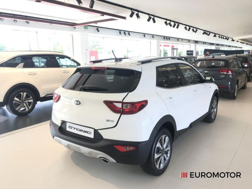 Kia Stonic 1.2 mpi Style gpl 82cv nuova a Modugno (5)