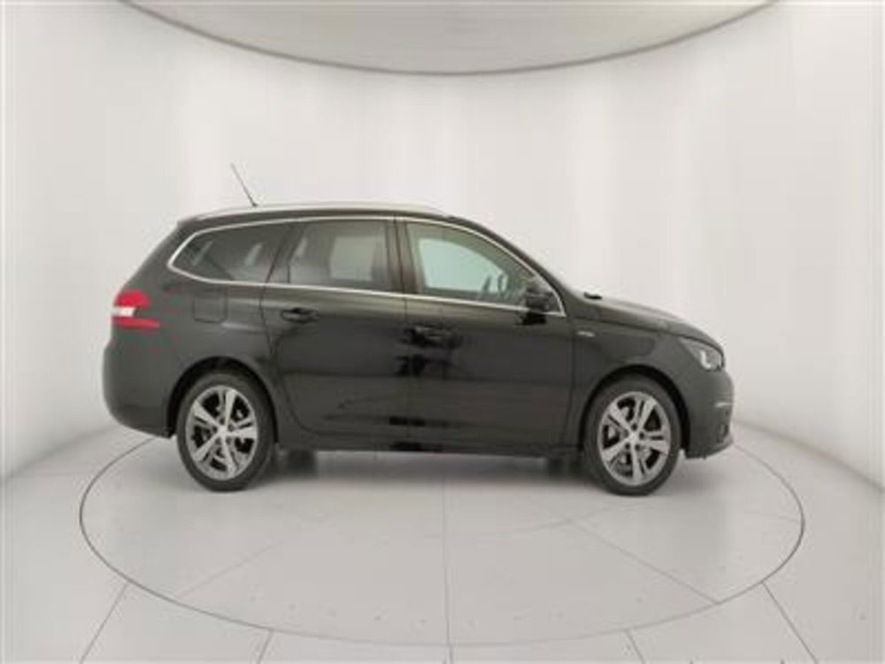 Peugeot 308 SW usata a Bari (9)