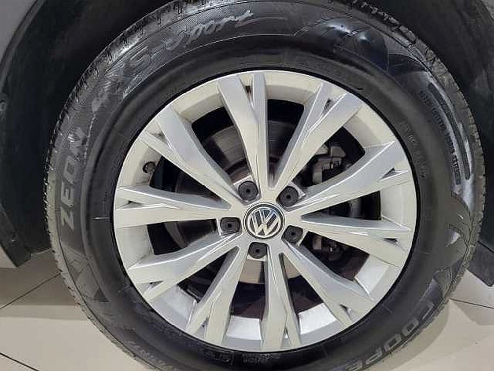 Volkswagen Tiguan Allspace 2.0 TDI SCR DSG 4MOTION Advanced BMT  del 2017 usata a Maglie (4)
