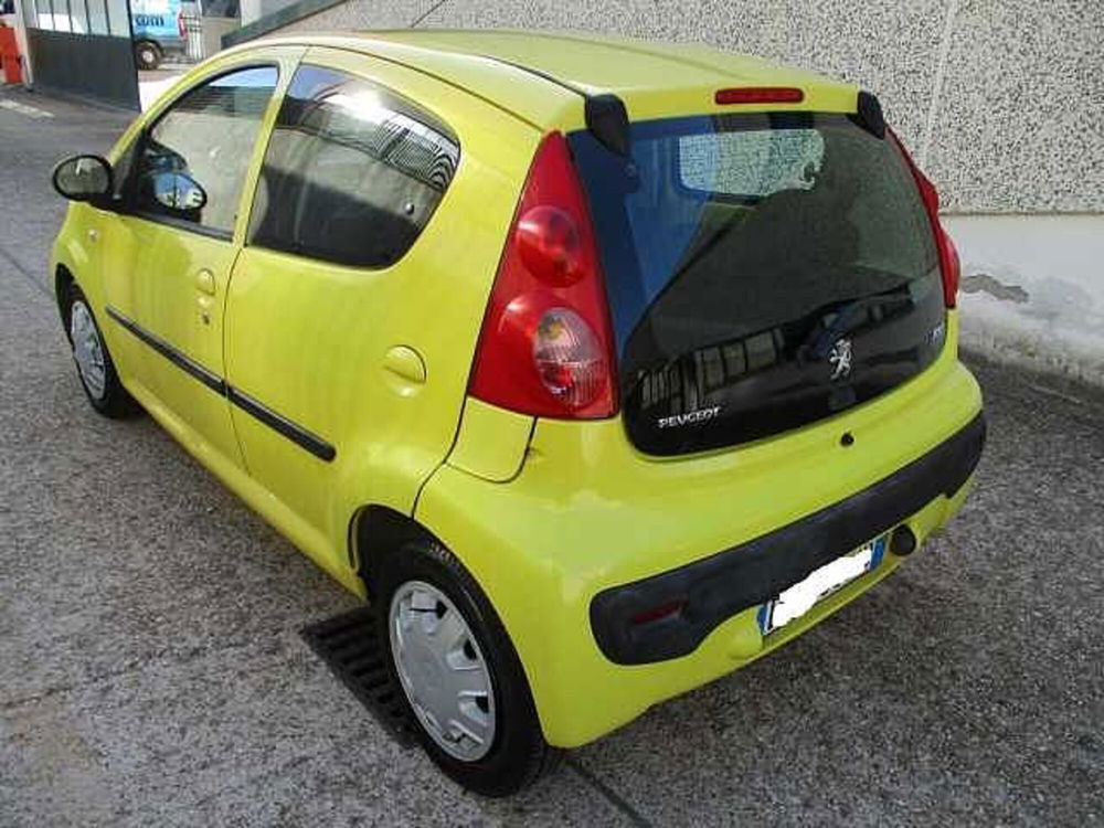 Peugeot 107 usata a Roma (12)