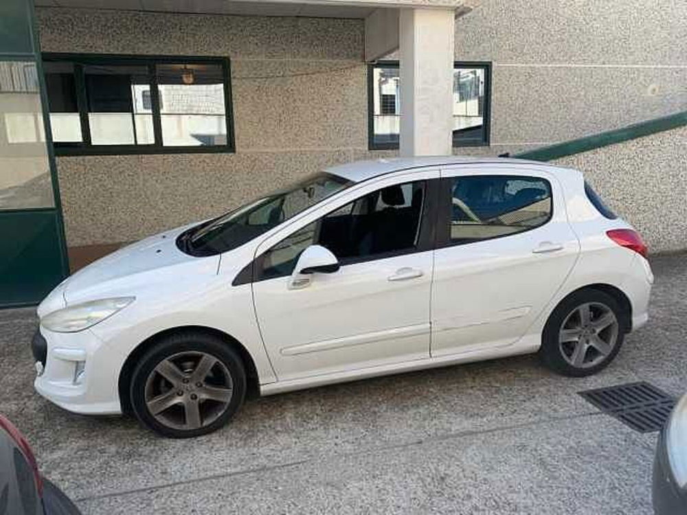 Peugeot 308 1.6 VTi 120CV 5p. Premium  del 2009 usata a Bracciano (4)