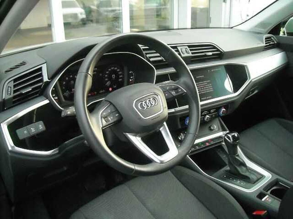 Audi Q3 Sportback usata a Lucca (16)