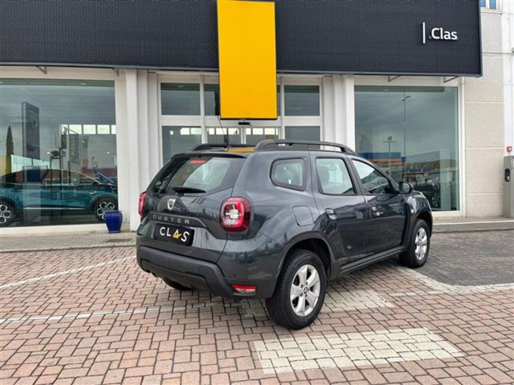 Dacia Duster usata a Livorno (8)