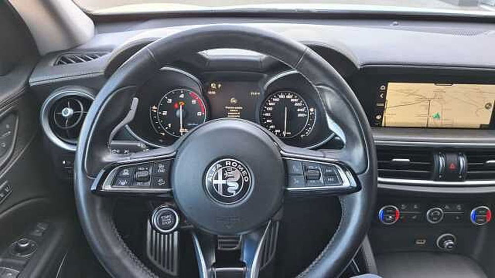 Alfa Romeo Stelvio usata a Ancona (16)