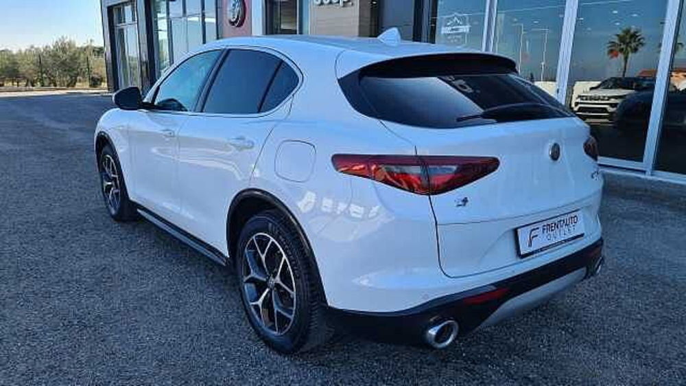 Alfa Romeo Stelvio usata a Ancona (8)