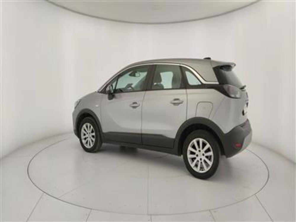 Opel Crossland 1.5 ecotec Elegance 110cv del 2021 usata a Bari (4)