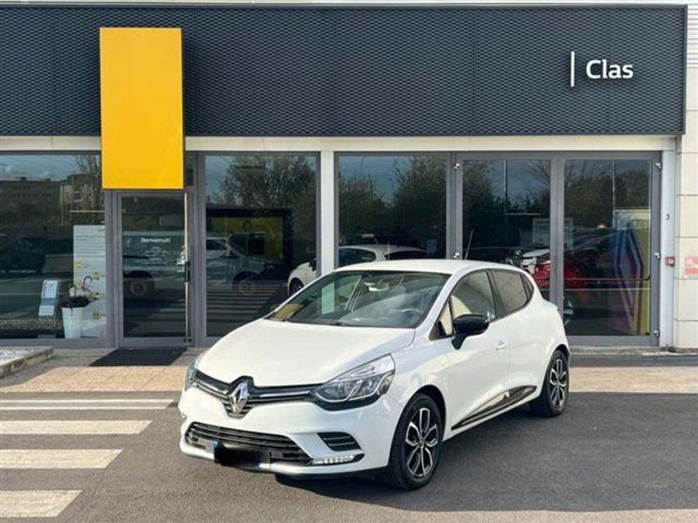 Renault Clio TCe 12V 90CV Start&Stop 5 porte Energy Zen del 2017 usata a Livorno (3)