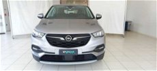 Opel Grandland X 1.5 diesel Ecotec Start&Stop Elegance del 2021 usata a Foligno