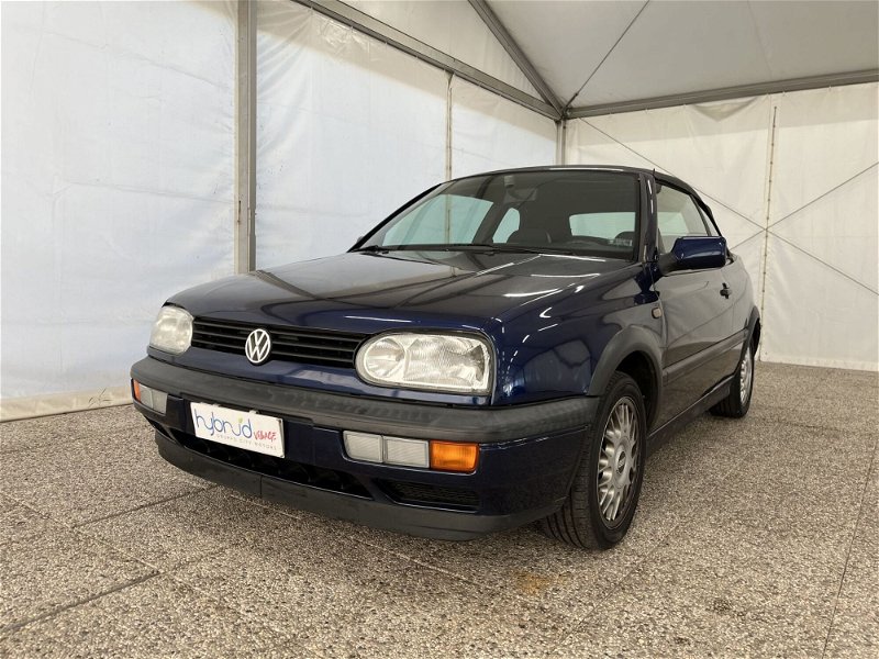 Volkswagen Golf Cabrio 1.6 cat Sport  del 1998 usata a Monza