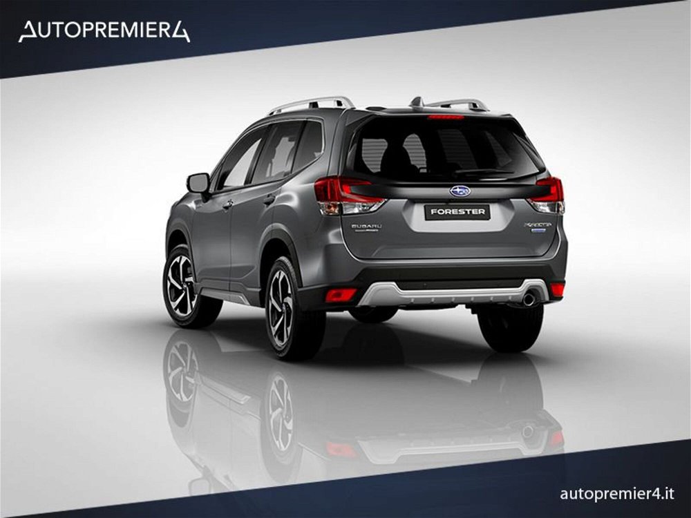 Subaru Forester 2.0 e-Boxer MHEV CVT Lineartronic Premium  nuova a Como (3)