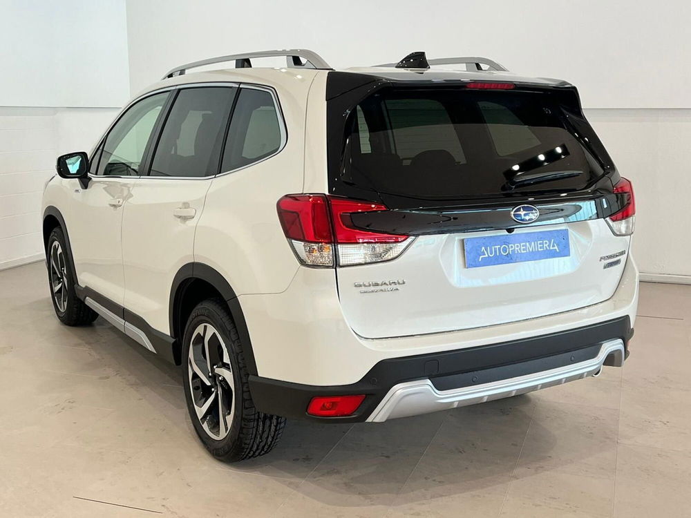 Subaru Forester nuova a Como (4)