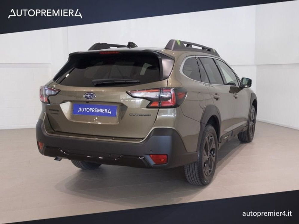 Subaru Outback nuova a Como (14)