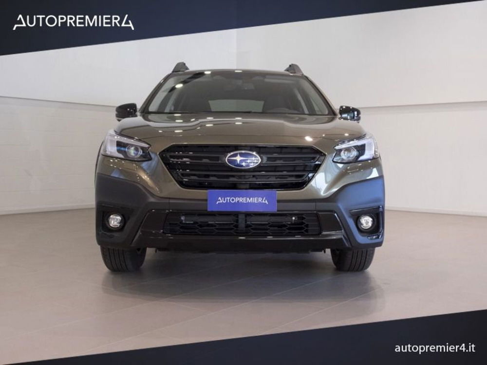 Subaru Outback nuova a Como (2)