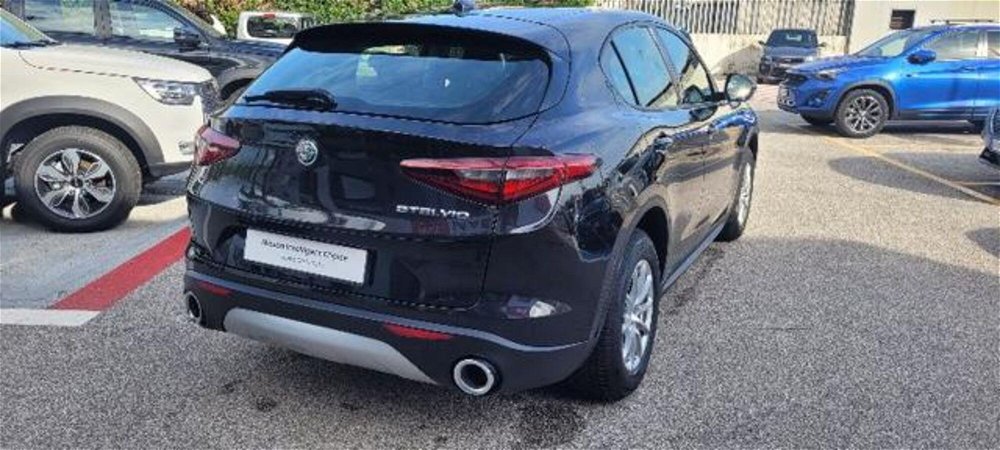 Alfa Romeo Stelvio Stelvio 2.2 Turbodiesel 180 CV AT8 Q4 Business del 2018 usata a Monte di Procida (4)